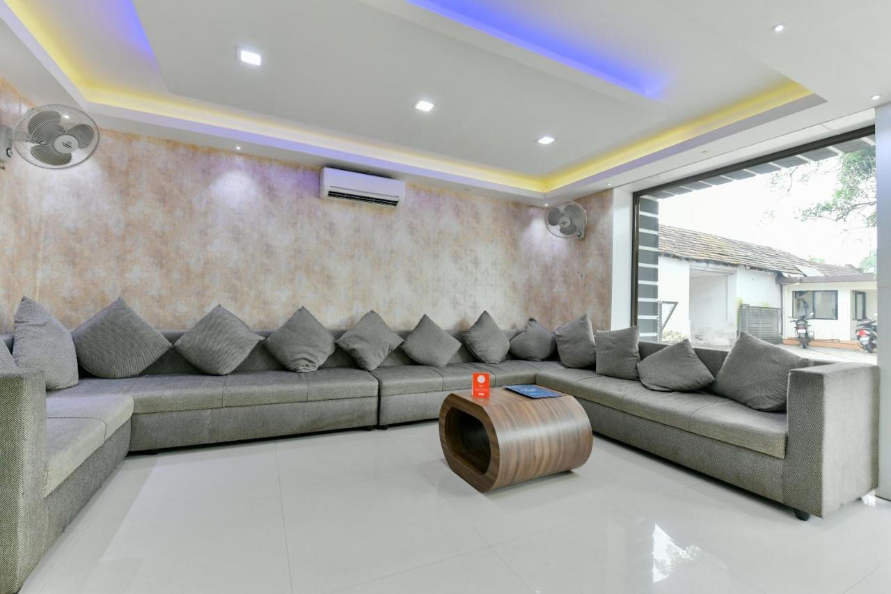Oyo 1889 Hotel Aj Park Alappuzha Exteriör bild